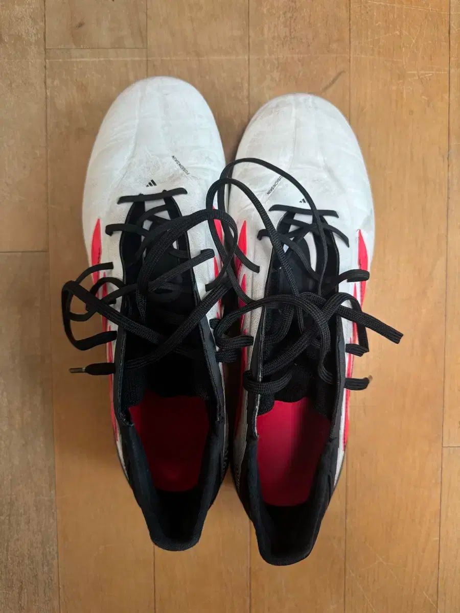 adidas アディダス サッカーシューズ ホワイト|レッド ジン スタッズ