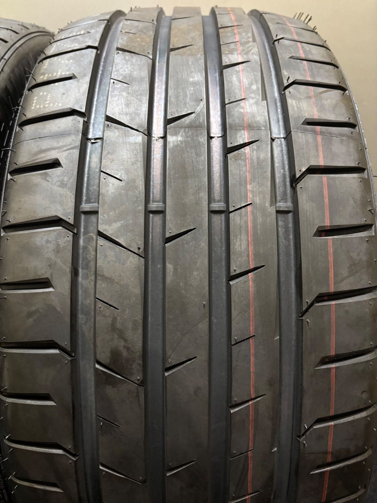 235 35ZR19 ZEXTOUR PREMIUM LS669 25年製 夏タイヤ サマータイヤ 2本 3-K140