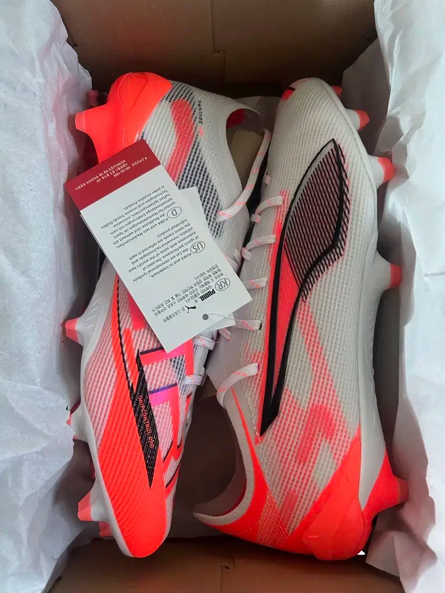 【雷市場（ポンジャン）商品韓国直送】 PUMA(プーマ) ウルトラ 5 ULTIMATE FG （ 265 ）