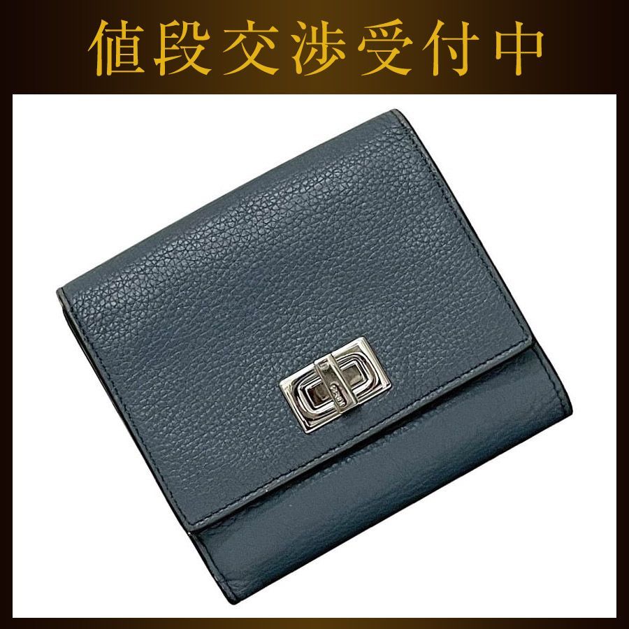 FENDI ライトグレー レザー 二つ折り財布 FENDI】日本限定 グレー