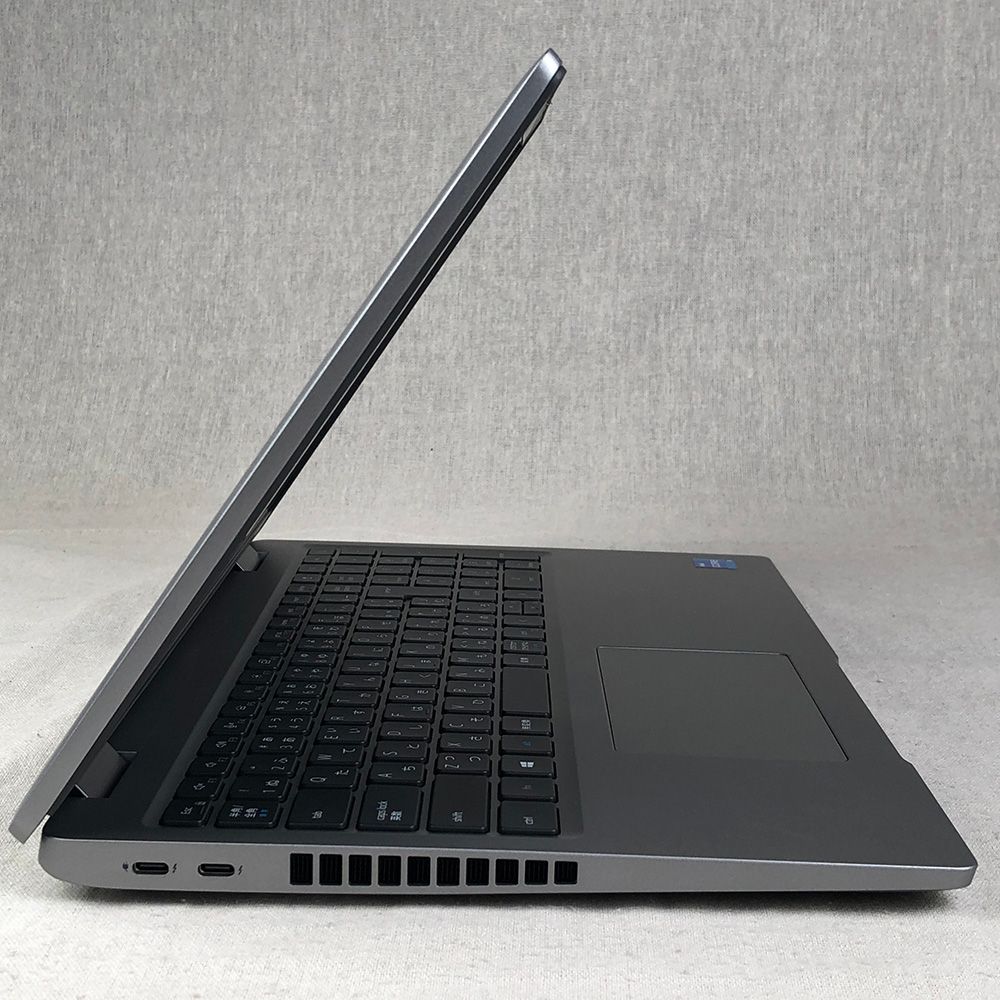 i5-1135G7 メモリ8GB