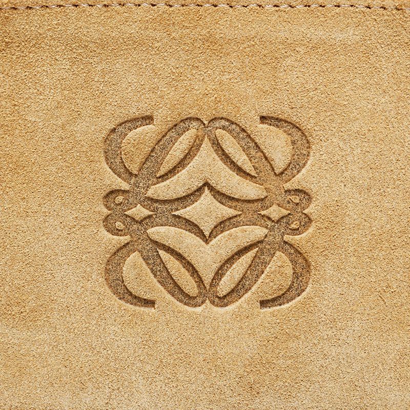 A°✳︎　LOEWE アナグラム スエード レザー 丸型 コインケース 茶 ✳︎稀少✳︎【未使用】LOEWE コインケース 丸型 アナグラム 本