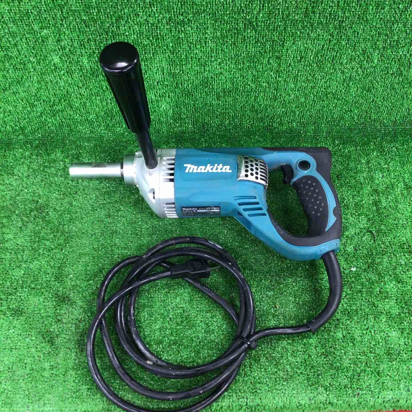 ☆マキタ(makita) コンクリートかくはん機 UT1305【川崎店 ☆マキタ(makita) コンクリートかくはん機 UT1305【川崎店