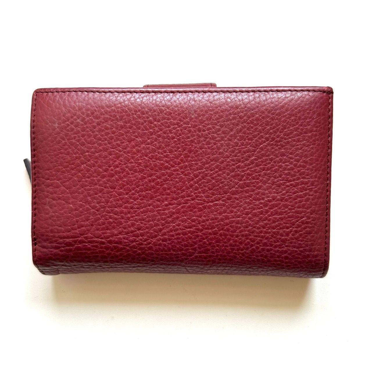 GUCCI 二つ折り財布 レッド GUCCI GGマーモント 二つ折り財布 レッド