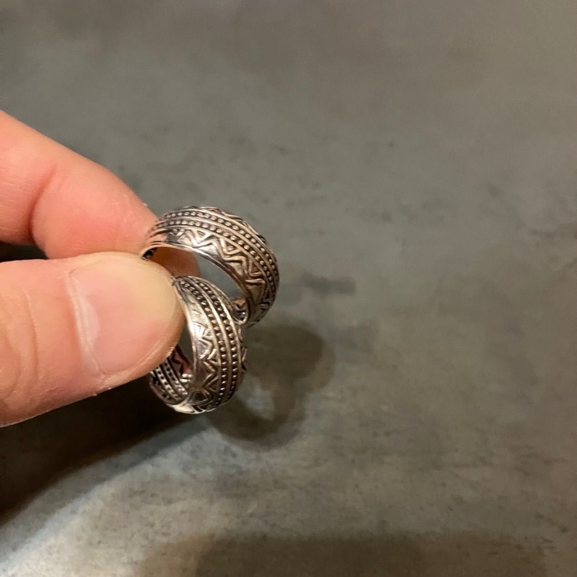 SILVER925 TRIVAL HOOP EARRINGS /シルバー/ピアス SILVER925 TRIVAL HOOP EARRINGS /シルバー/ピアス-今なら送料
