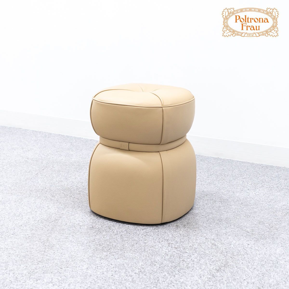 超レア革巻き脚・定価38.5万Poltrona Frau Liz アーム付正規品