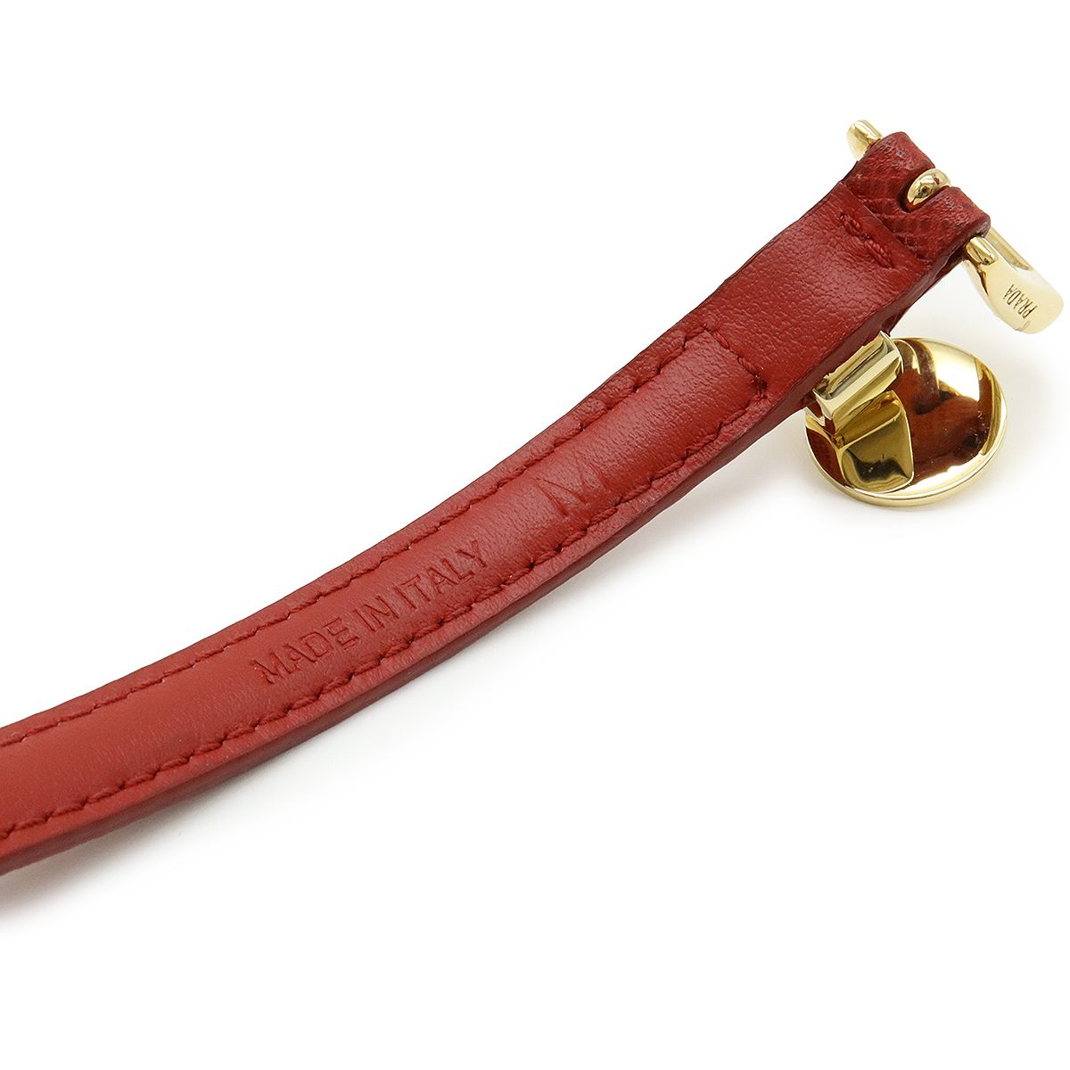 PRADA 赤 レザー ベルト 金属バックル レッド（赤）系 PRADA(プラダ) ベルト(メンズ) - 海外通販のBUYMA