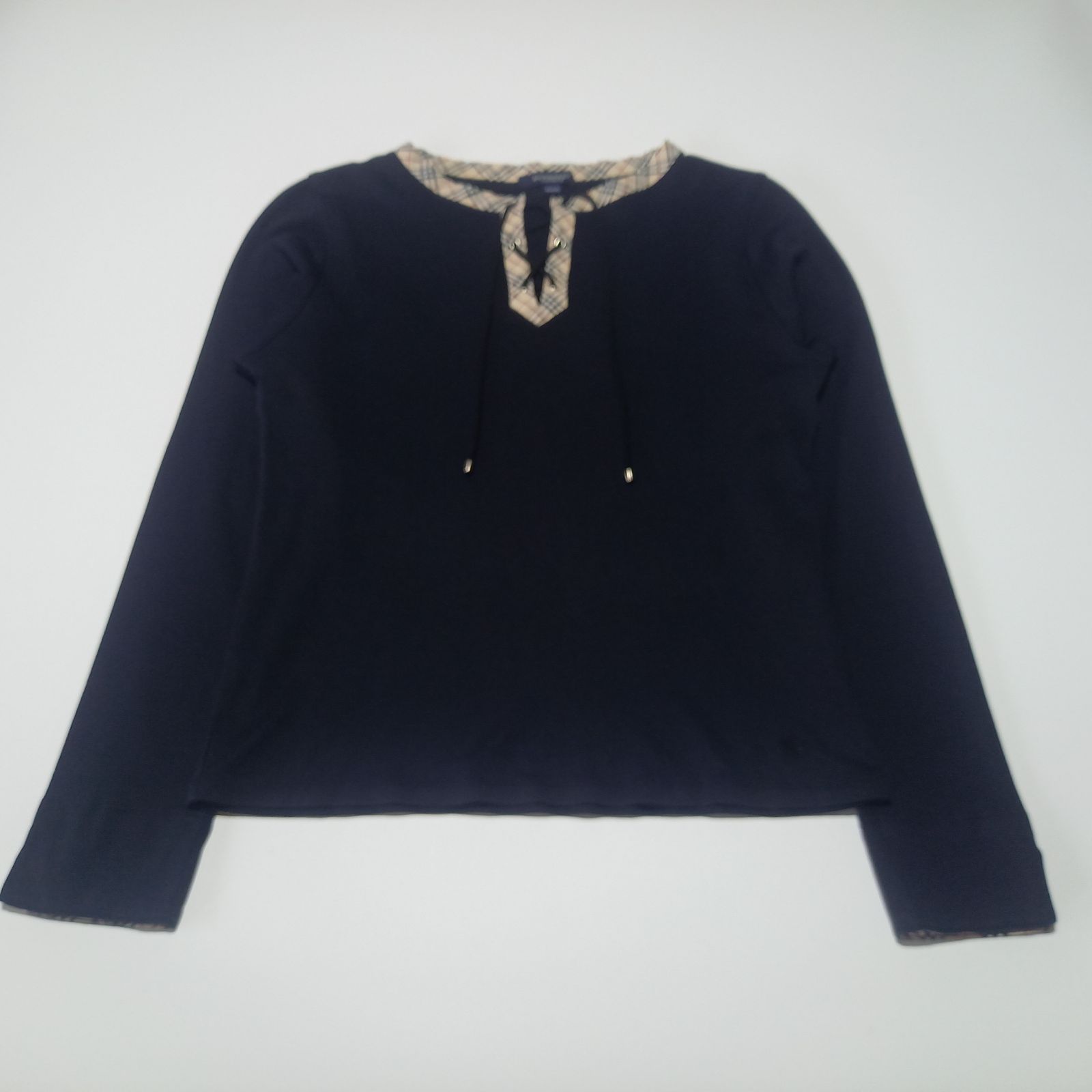 極美品　BURBERRY LONDON 長袖カットソー　ブラック　ノバチェック BURBERRY - BURBERRY LONDON 長袖カットソー ノバチェック 黒