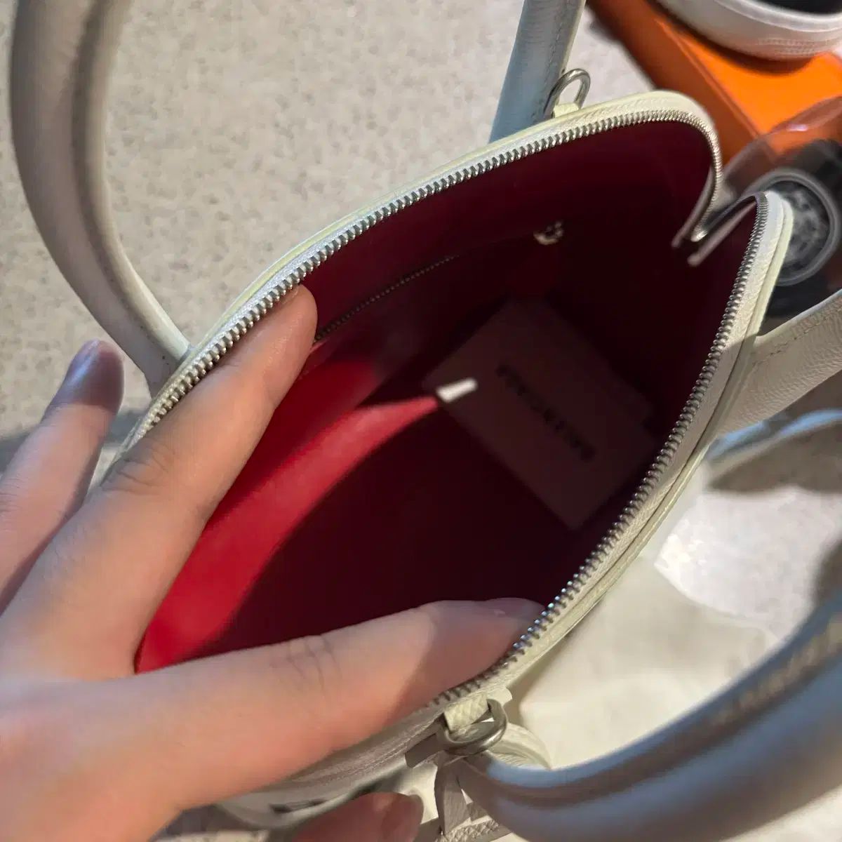 BALENCIAGA バレンシアガ