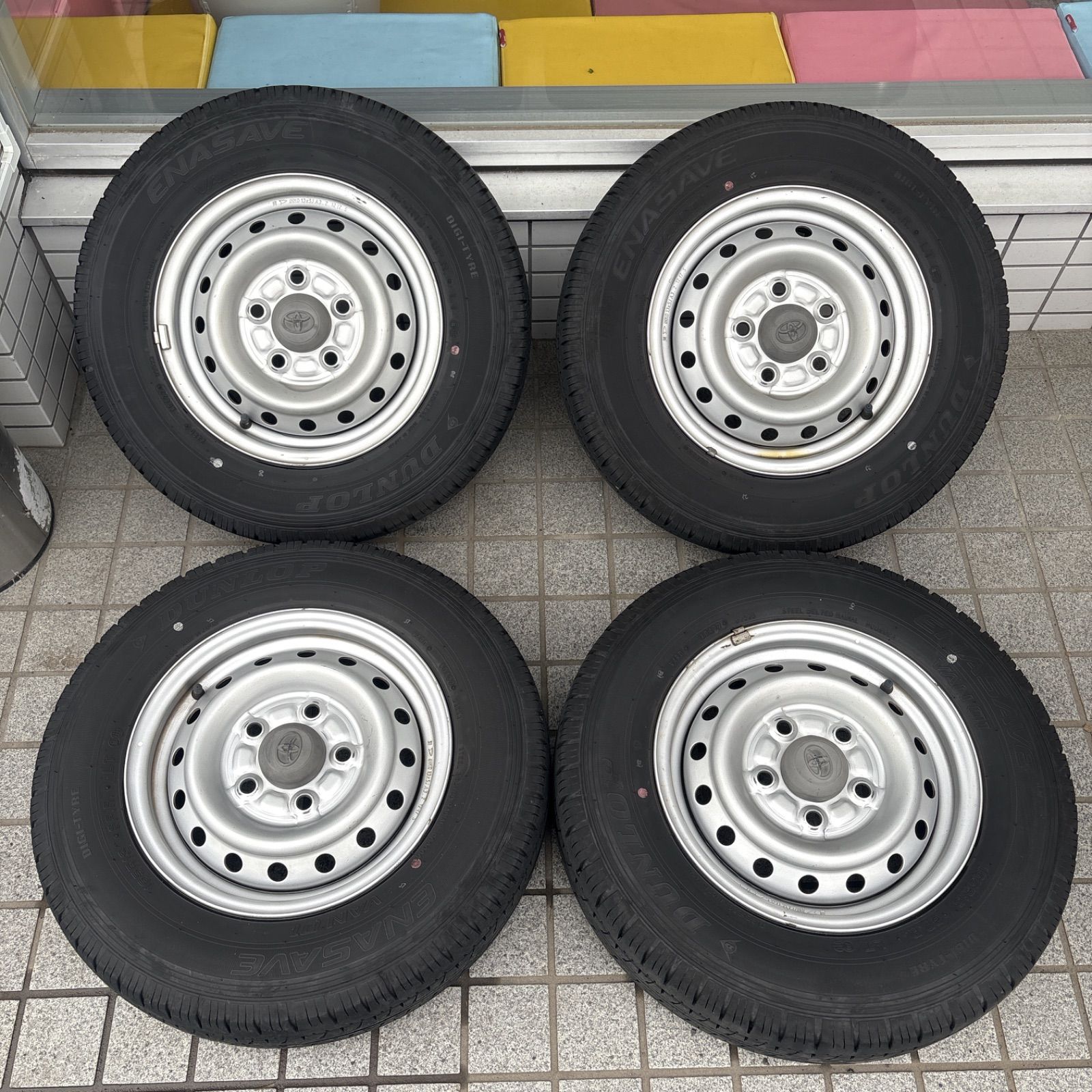 トヨタ