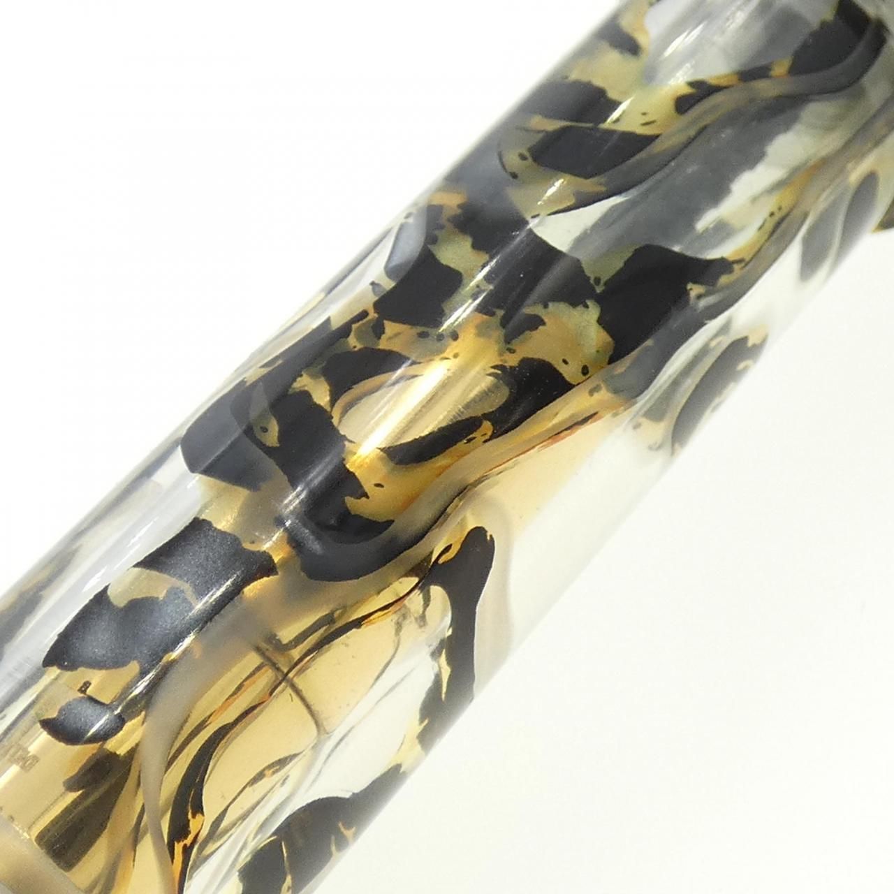 デモンストレーター