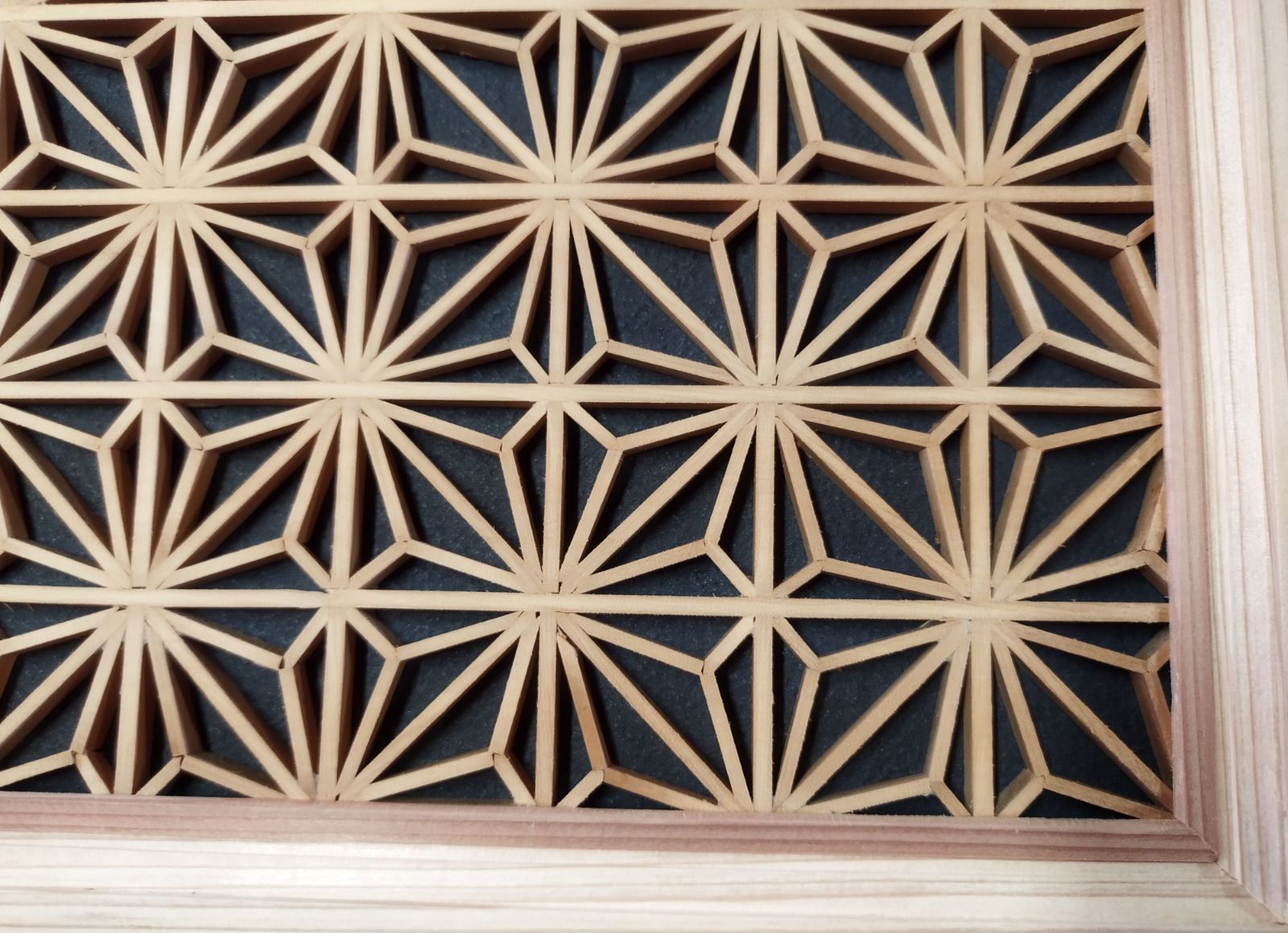 40 麻の葉組子 カラーアクリル板入り木製額縁