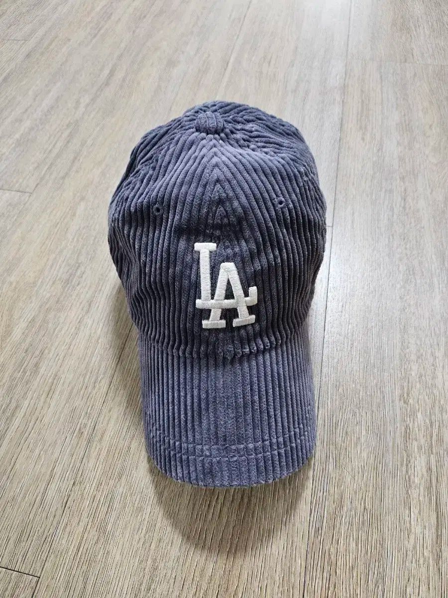 MLB 共用 コーデュロイボールキャップ グレー 3ACPC0126