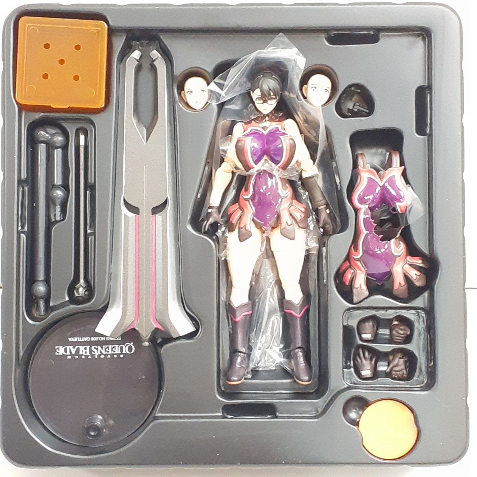 三沢店47】リボルテック クイーンズブレイド No.009 武器屋