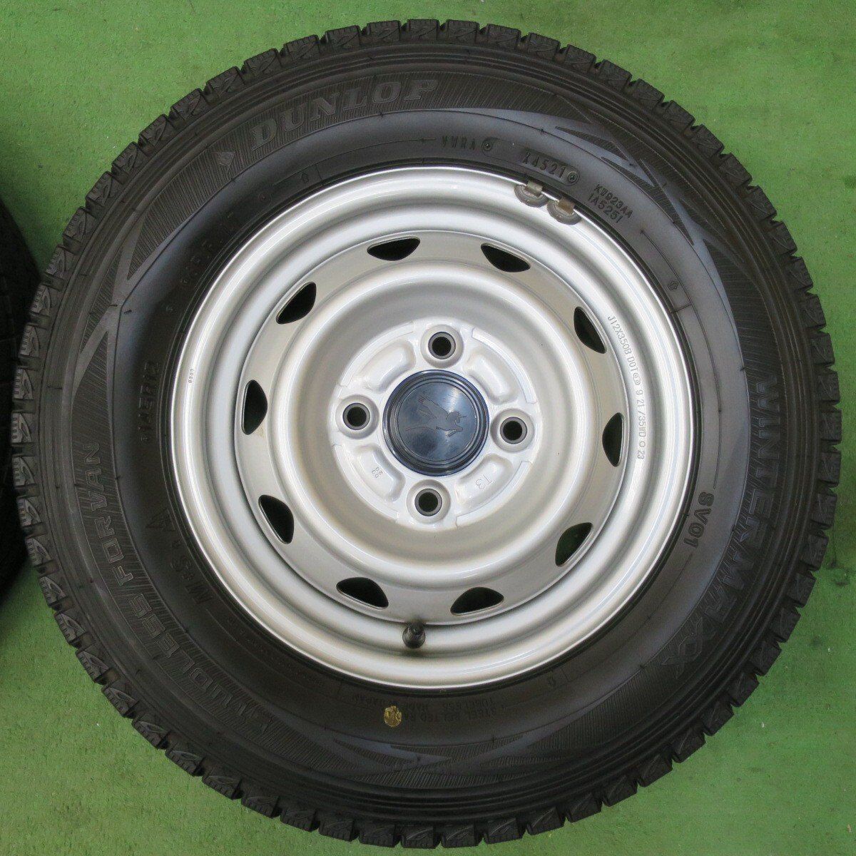 バリ溝！21年！キレイ！9.5分以上☆スタッドレス 145R12 6PR