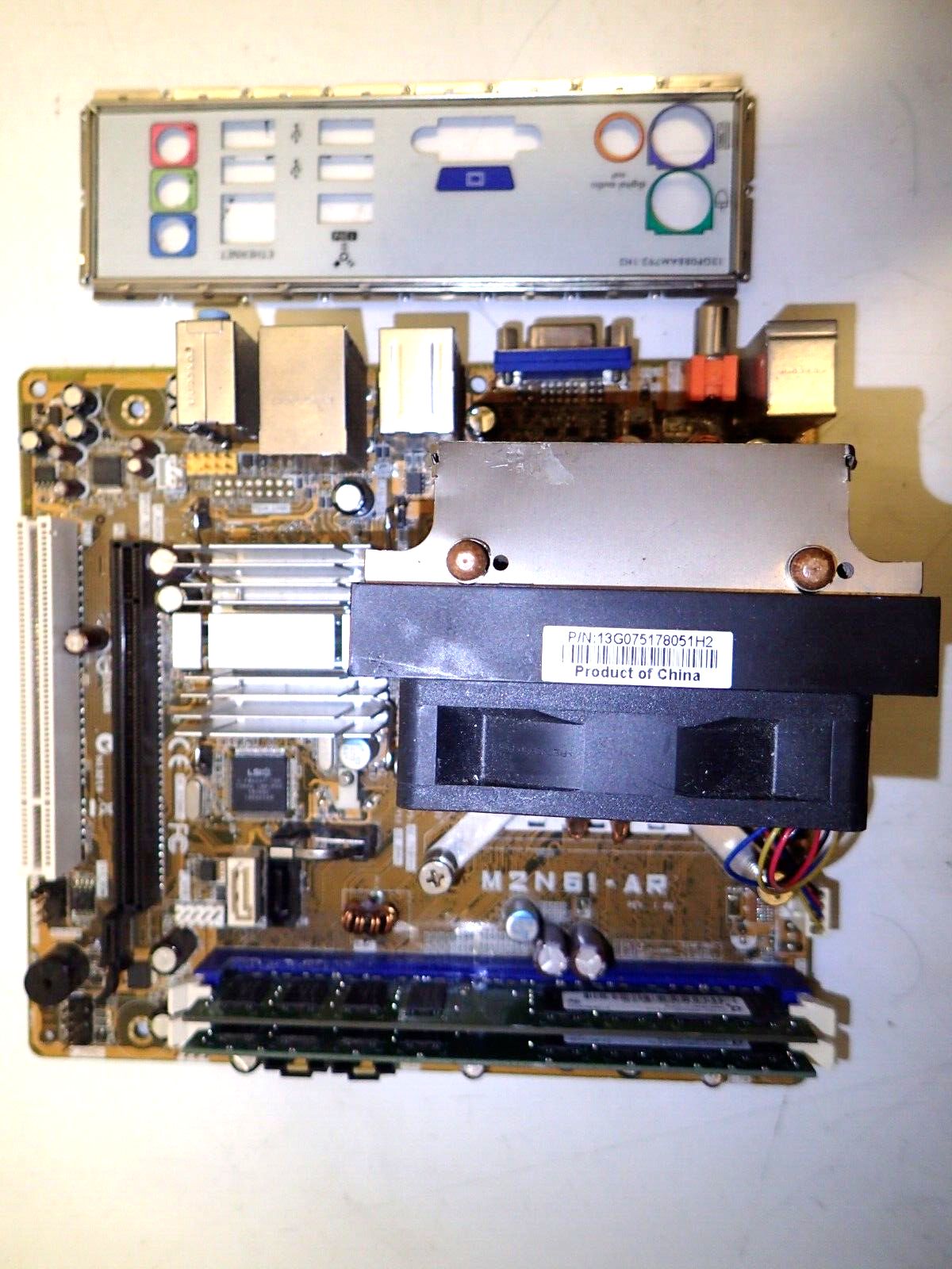 ASUS M2N61-AR ソケット AM2 マイクロ デスクトップ マザーボード CPU およびメミー