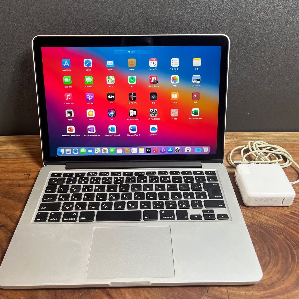 ［美品］Apple MacBook Air 13inch 2013 /Core i5 2.4GHz/4GB/128GB/Office 2021/183