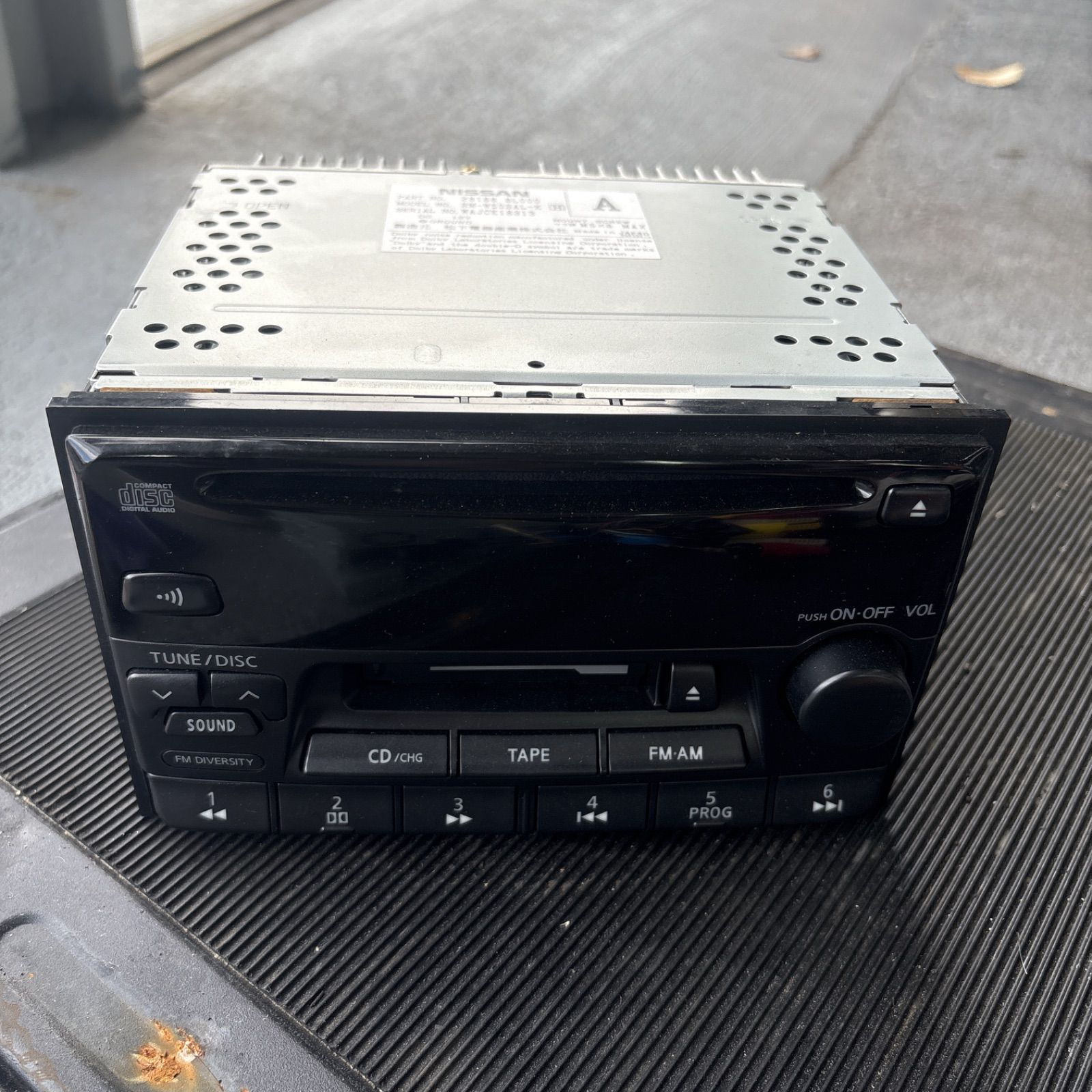 日産 NISSAN ニッサン ローレル C35 純正品 オーディオ エアコン 日産 NISSAN ニッサン ローレル C35 純正品 オーディオ エアコン Yahoo