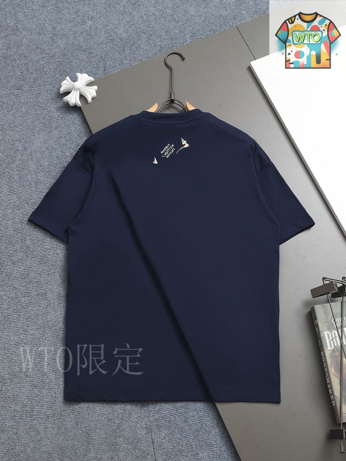 【繊細なヨットの刺繍がアクセントに◎】ルイヴィトン★フーディ 繊細なヨットの刺繍がアクセントに◎】ルイヴィトン☆フーディ