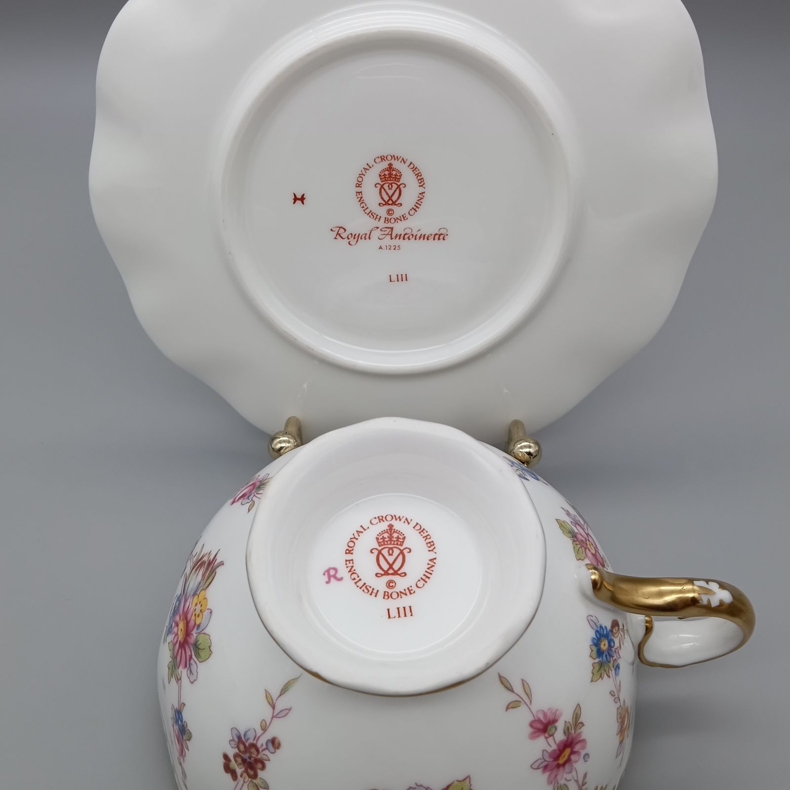 ロイヤルクラウンダービー ロイヤルアントワネット ティーカップ
