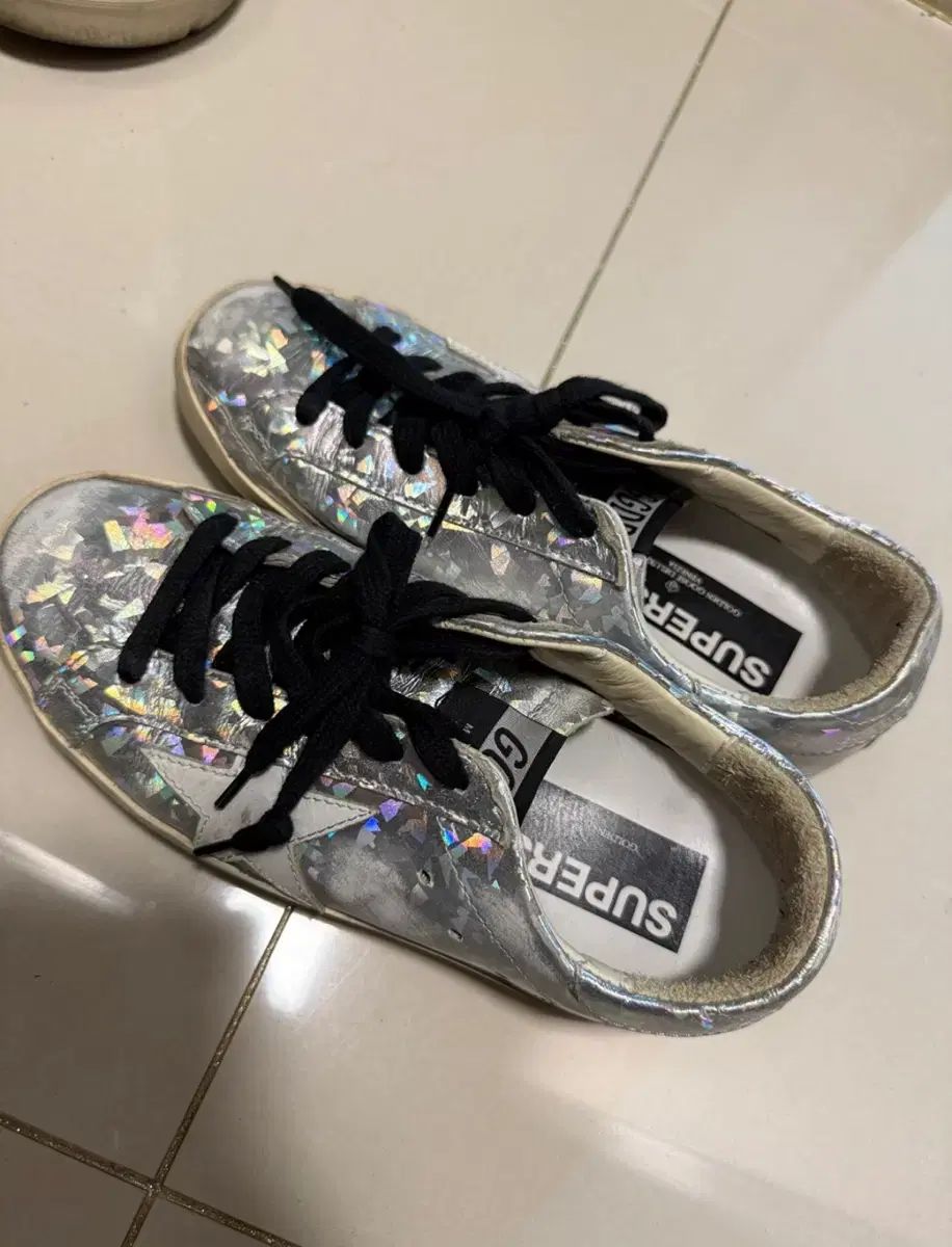 GOLDEN GOOSE ゴールデングース シルバー