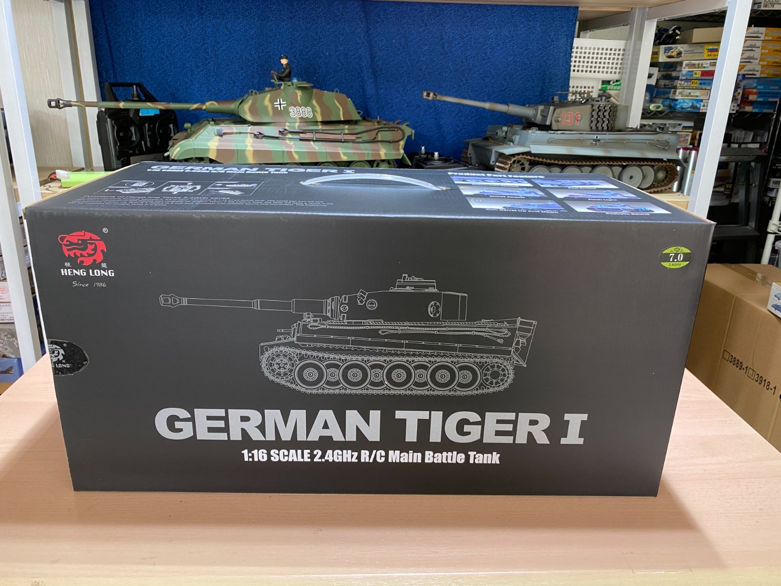 ヘンロン 1/16 タイガー1戦車7.0ver　henglong　3818 ヘンロン 1/16 タイガー1戦車7.0ver henglong 3818-1U（0415）箱