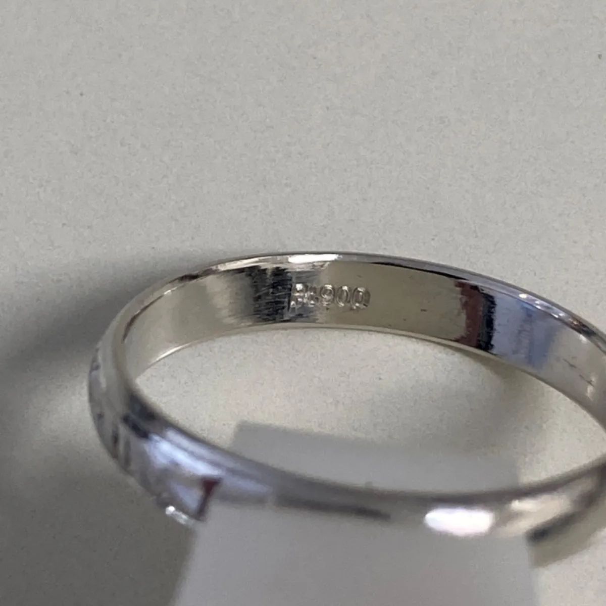 プラチナ900、甲丸リング、職人さんの手彫り・手作り品、専門店より出品です。 プラチナ900、甲丸リング、職人さんの手彫り・手作り品、専門店より
