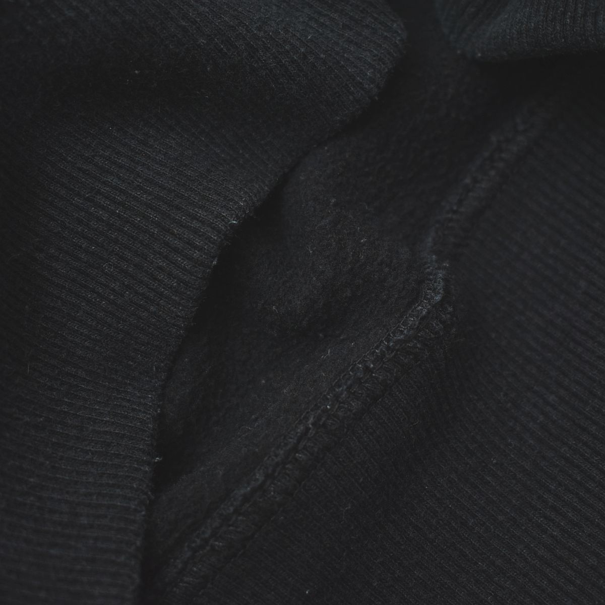 ひたむきな 定番 patagonia パタゴニア P-6 Logo Uprisal Hoody プルオーバー パーカー ブラック XS メンズ スウェット フーディ アウトドア カジュアル