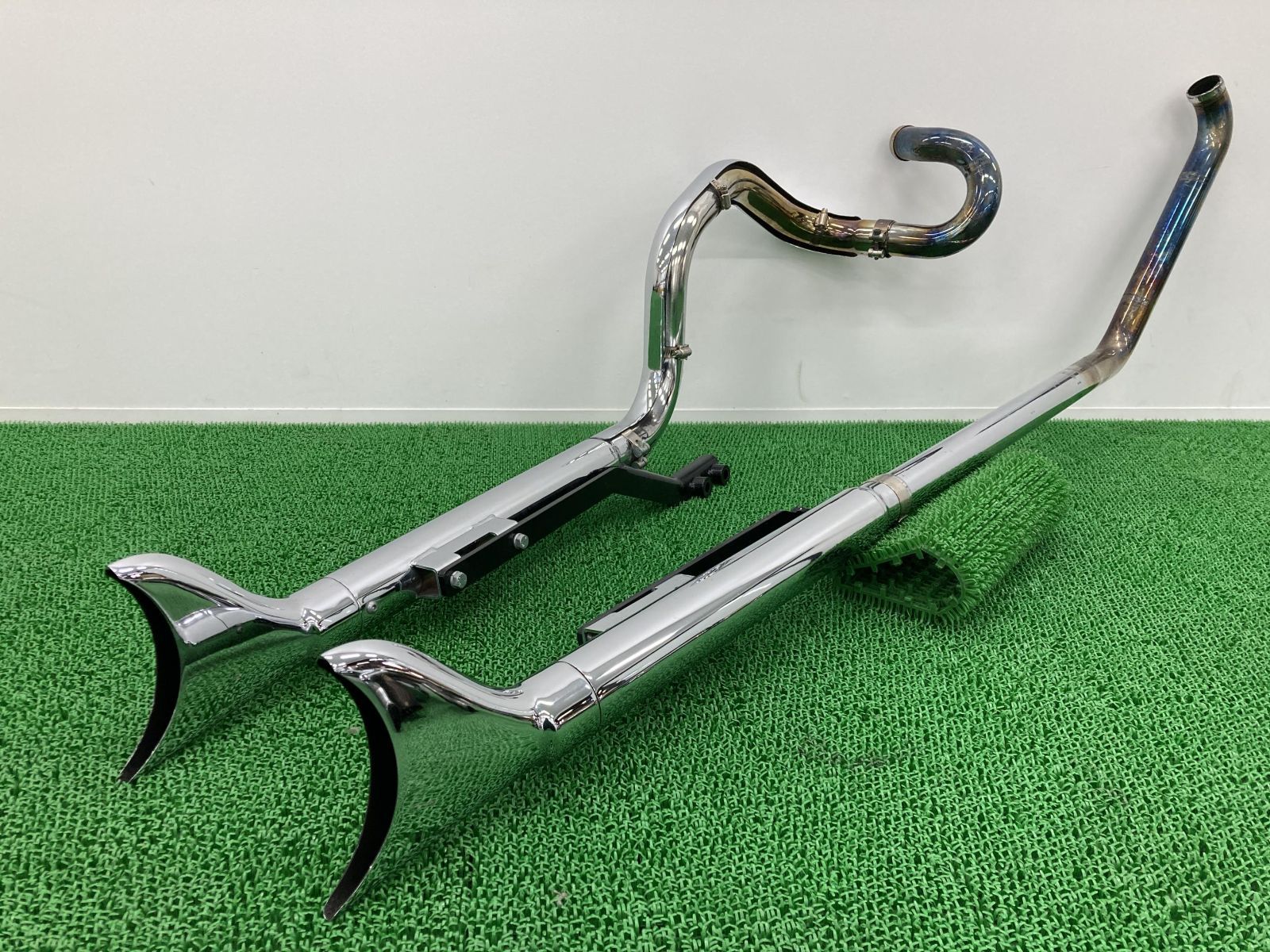 エボ　純正　ソフテイル　flstc 　マフラー ハーレーFLSTCソフテイル07-11年 純正サイレンサー前後セット