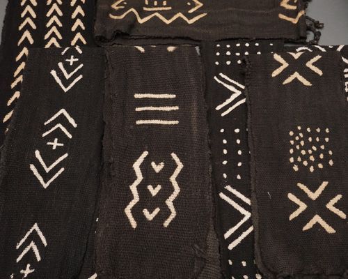 アフリカ　マリ共和国　ボゴラン7列帯　泥染め　　タペストリー アフリカ マリ共和国 ボゴラン7列帯 泥染め タペストリー