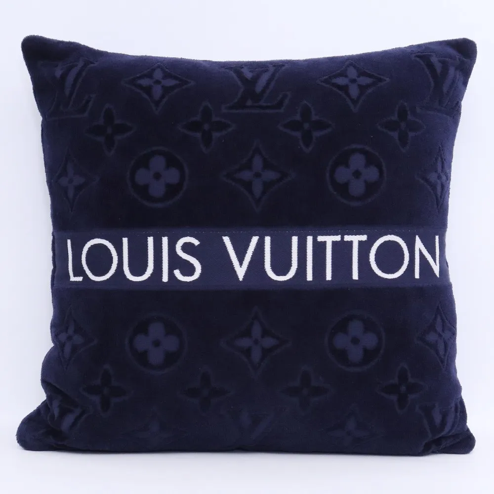 2025年最新】LOUIS VUITTON クッション・座布団の人気アイテム - メルカリ