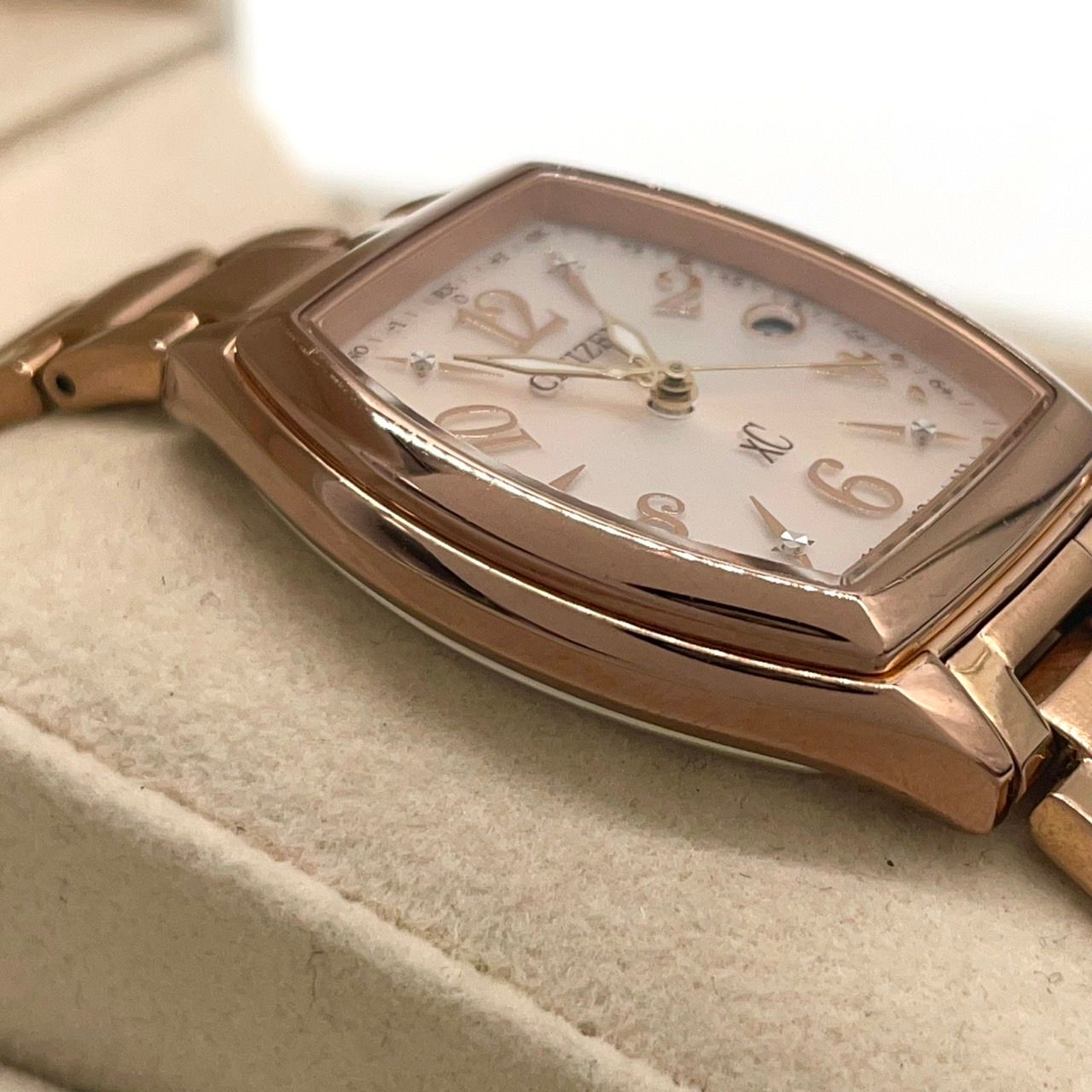 ほぼ新品／稼働品】CITIZEN シチズン XC クロスシー 腕時計