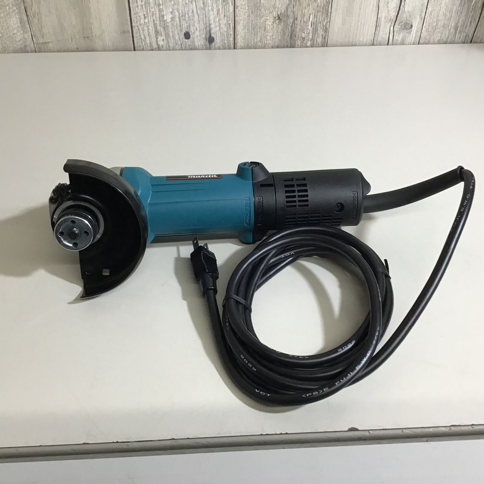 【未使用品】☆マキタ(makita) 100mmディスクグラインダ 9533CB ★【戸田店】