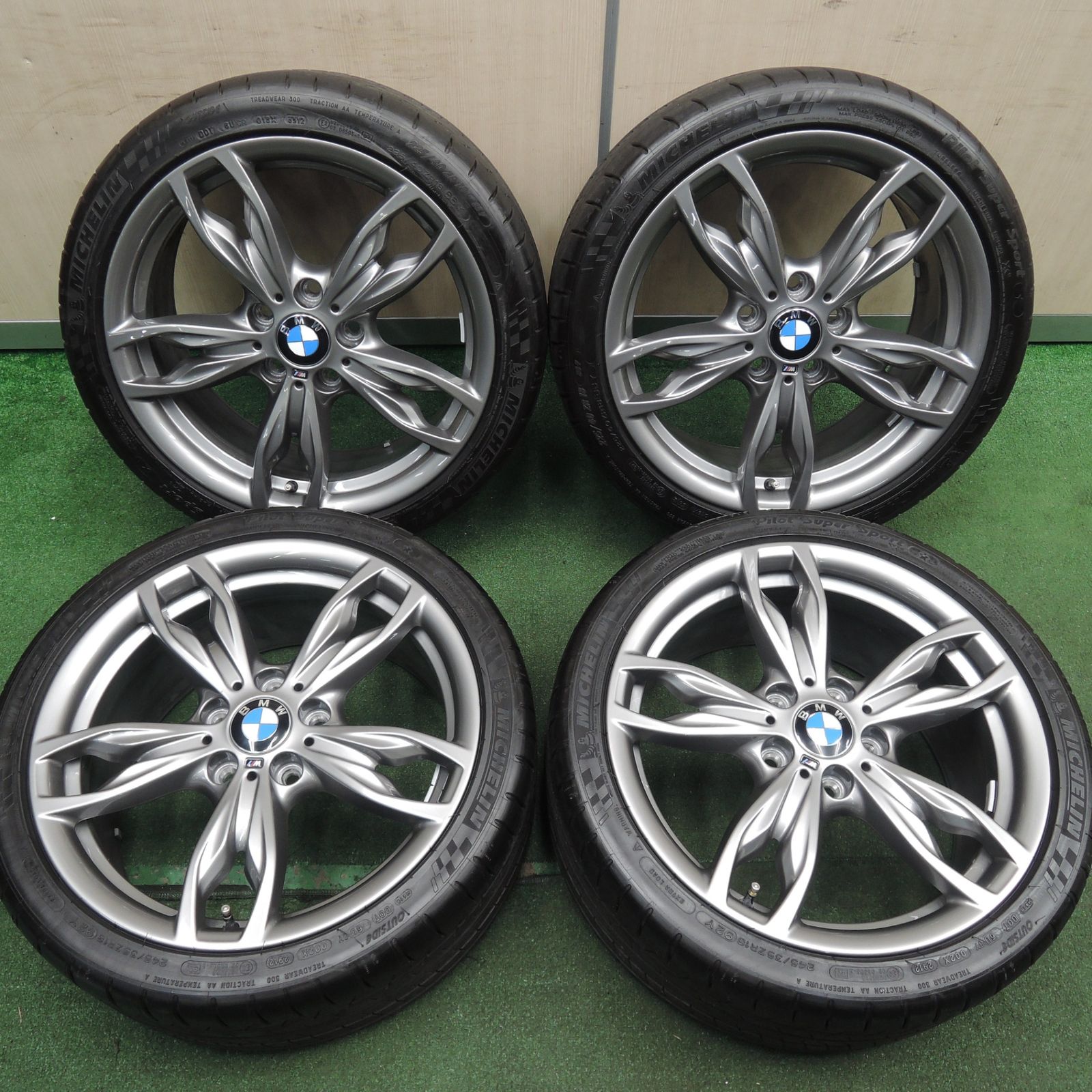 BMW M135i 純正タイヤ ホイール 225/R18 【公式通販】