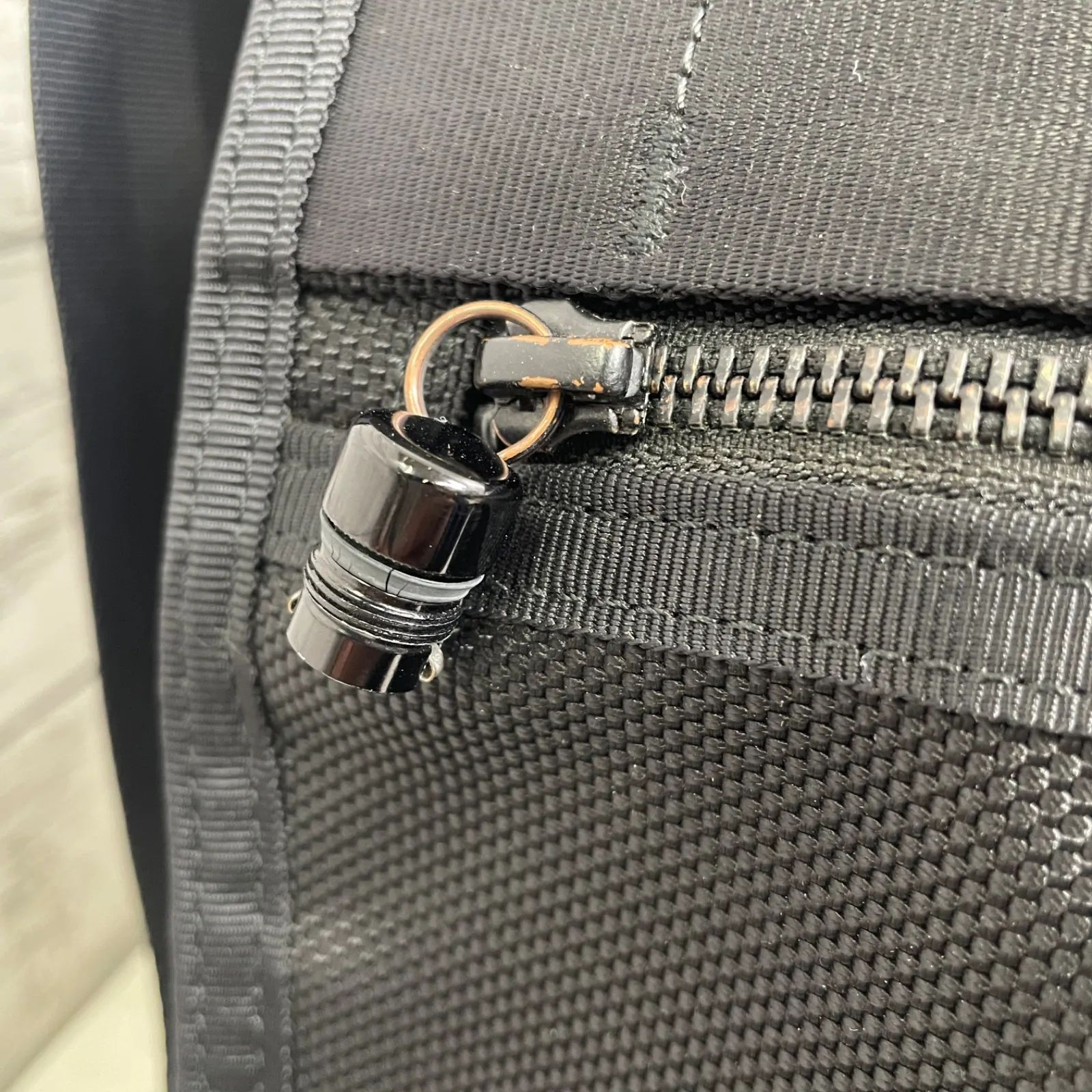 ヒート メッセンジャーバッグ