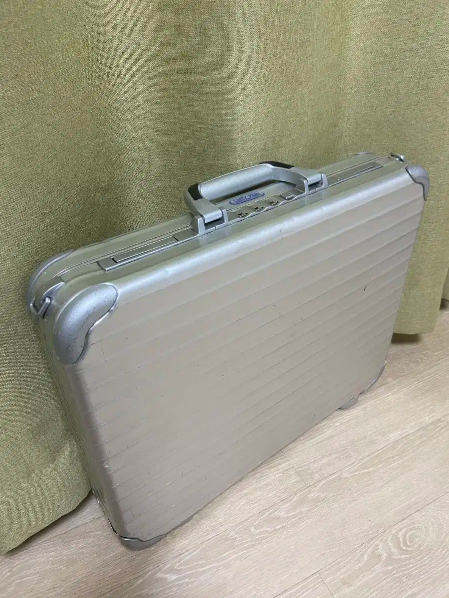 RIMOWA リモワ アルミニウム ブリーフケース