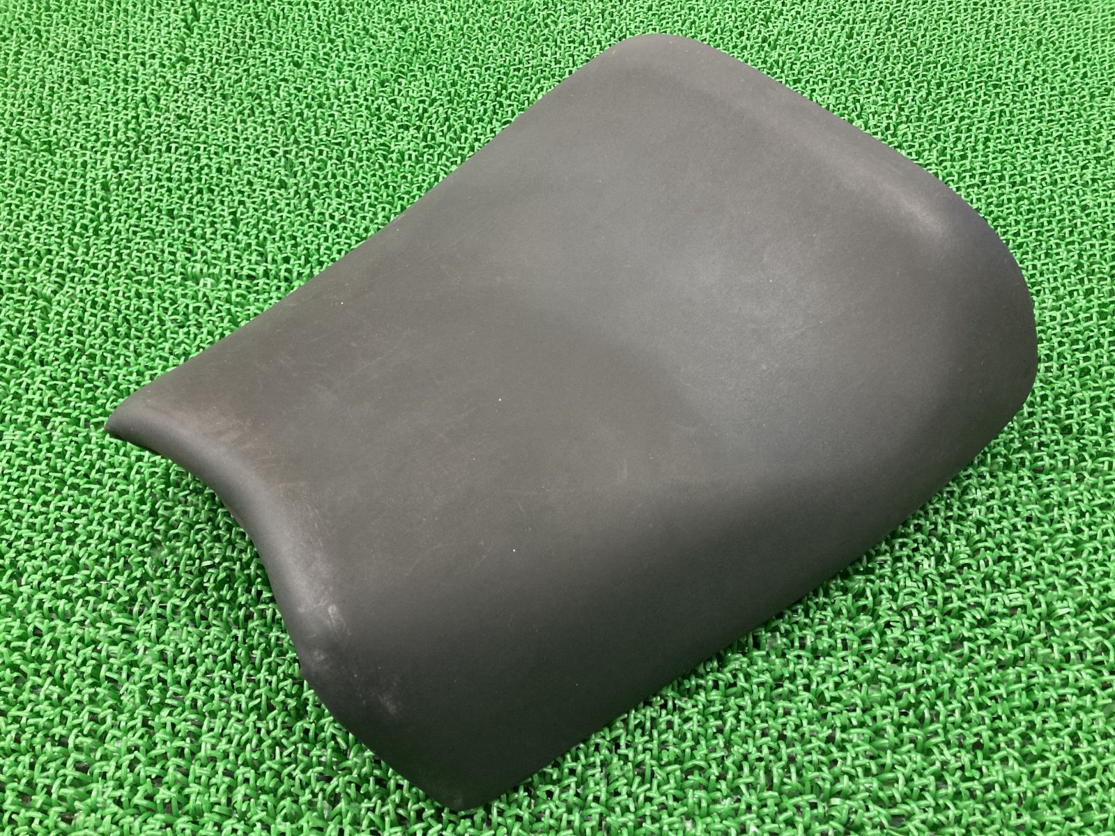 バンディット400 シート 10D0 スズキ 純正 バイク 部品 GK75A バンディット250 GJ74Aにも BANDIT メインシート 車検 Genuine