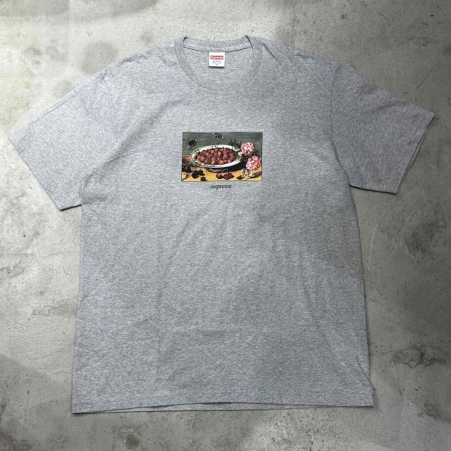 Supreme【23SS】Strawberries Tee/ストロベリー Supreme Strawberries Tee (SS23) - $40