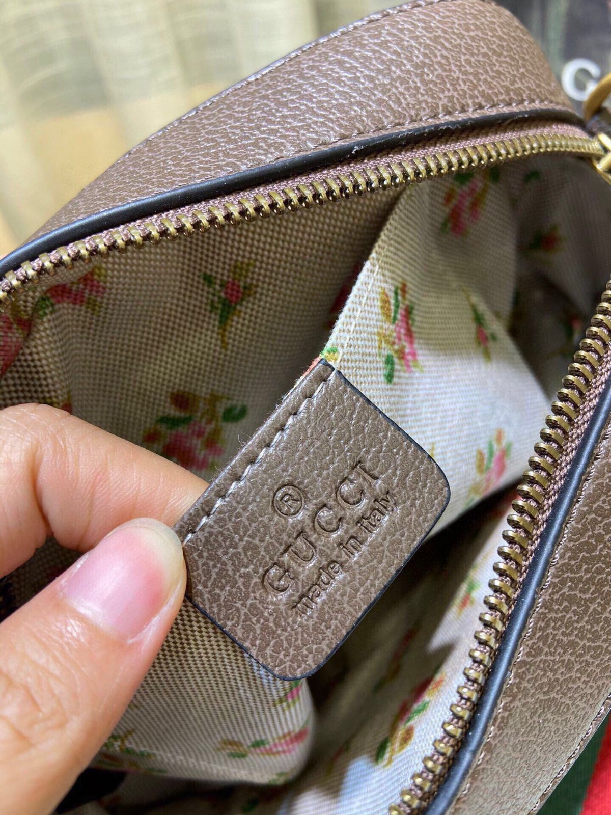 GUCCI グッチ