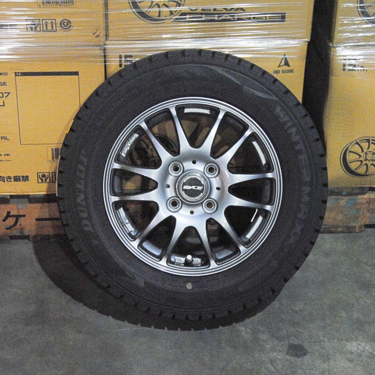 【10％OFF】 13インチ 155/70R13 4.0J スタッドレスタイヤ 4穴100 +42 タイヤ・ホイール