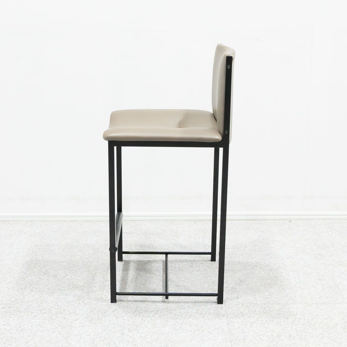 爆買い新作 Cassina ixc. LIMA Cカウンターチェア imiingenieria.com.co