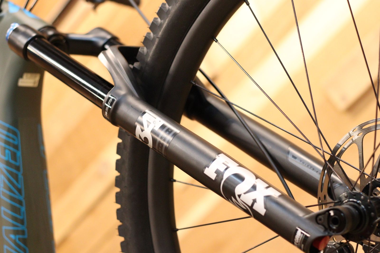 スペシャライズド SPECIALIZED