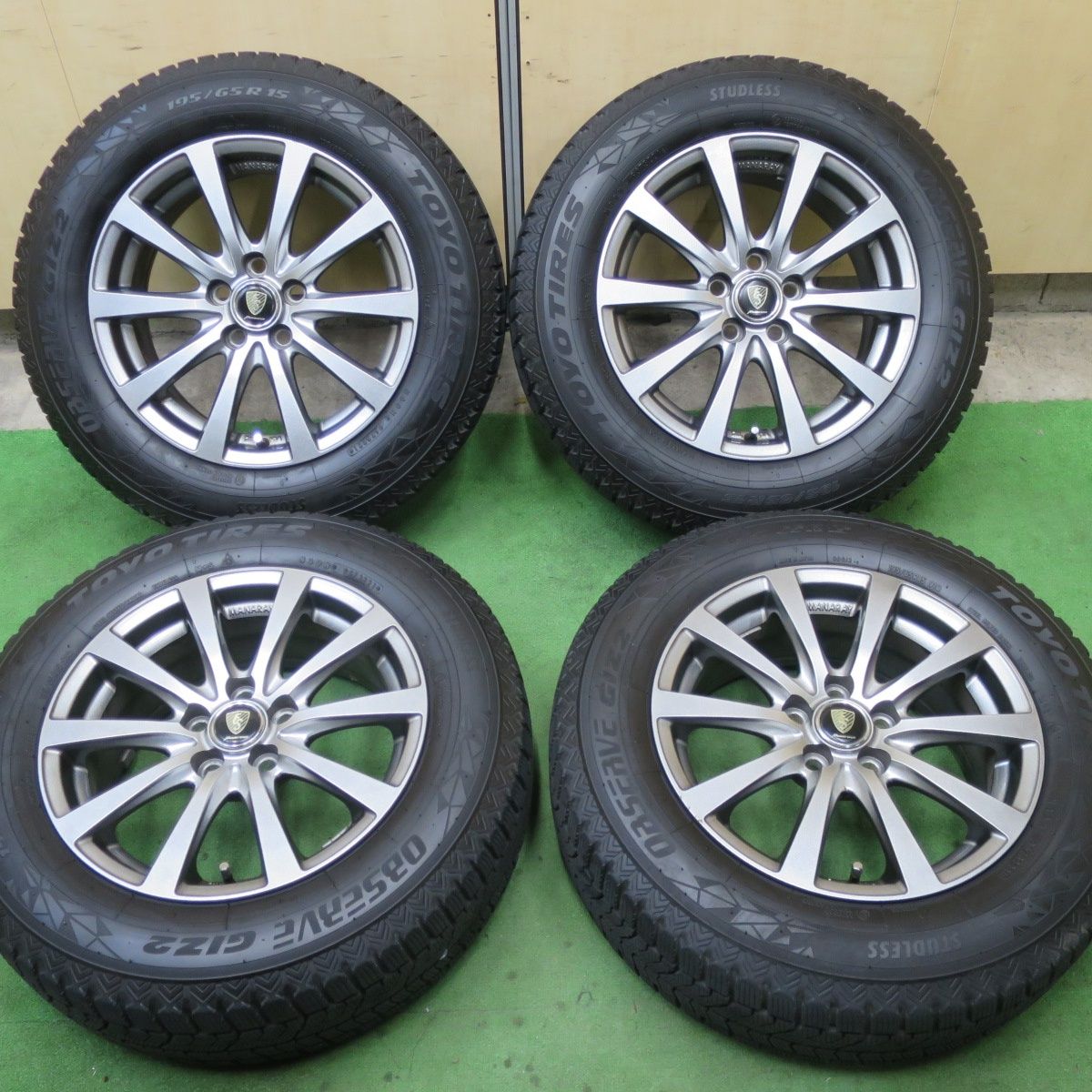 バリ溝 21年 キレイ 9分 プリウス 等 195|65R15 スタッドレス トーヨー オブザーブ GIZ2 MANARAY SPORT 15インチ マナレイ スポーツ PCD100|5H 5052301TTス