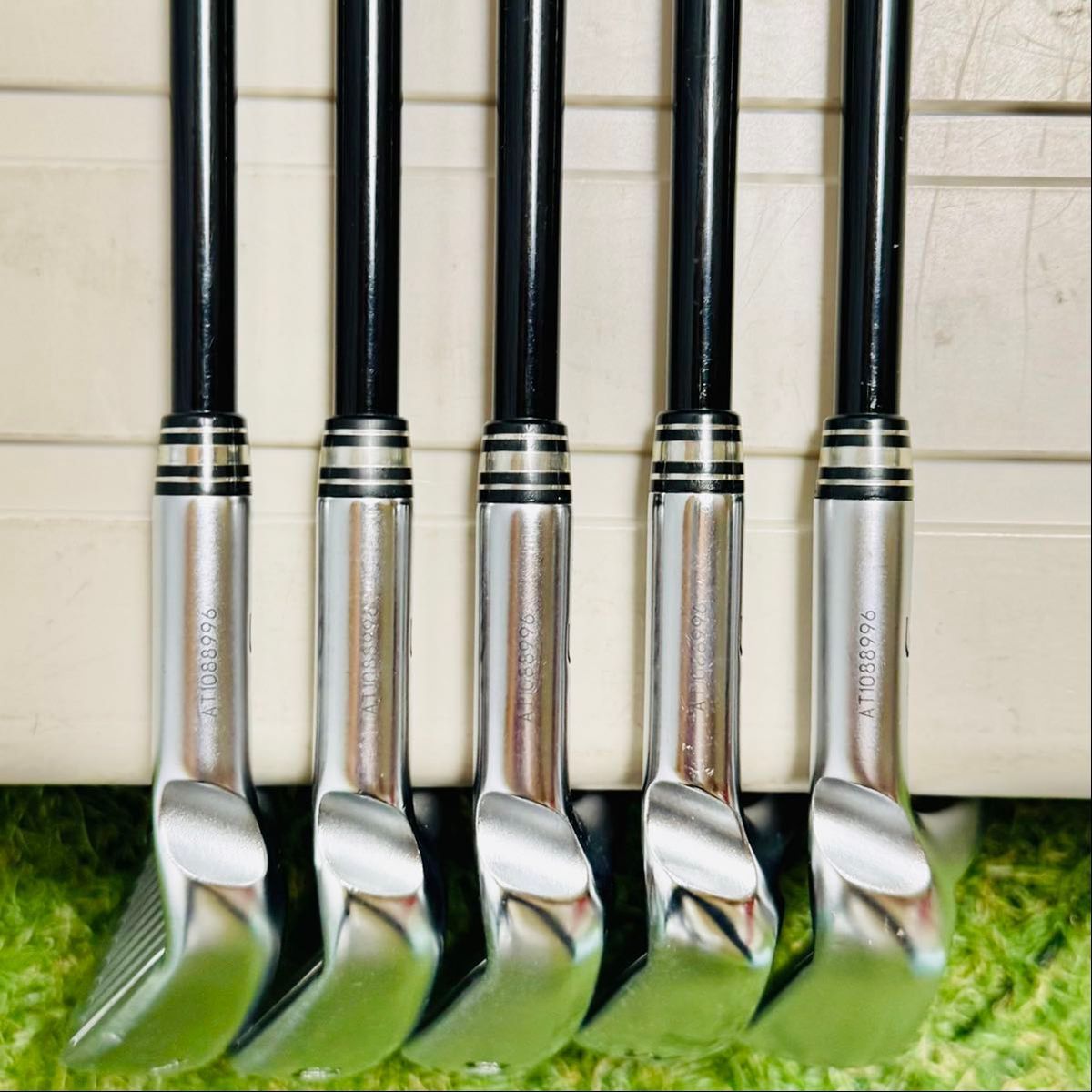 【新品】初心者推奨 ピン G430 黒ドット メンズアイアンセット 6本 S 左用アイアンセット G430 (6-PW,45°) 6本 ALTA J CB BLACK