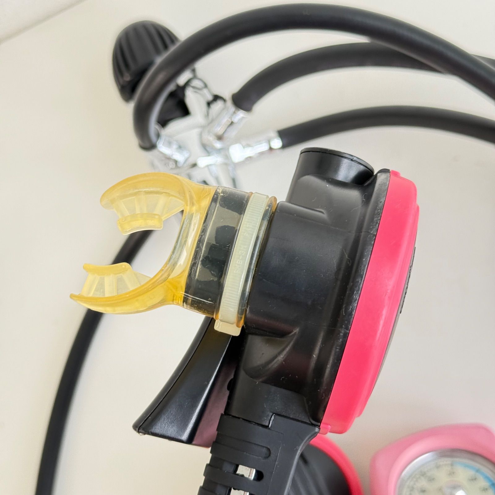 潜水器材 ピンク×ブラック