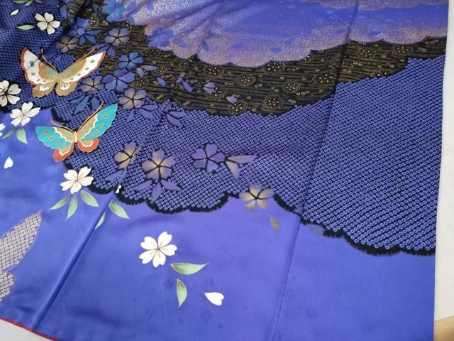 平和屋着物○豪華振袖 網目花蝶文 金彩 正絹 逸品 CAAW7622yc - メルカリ