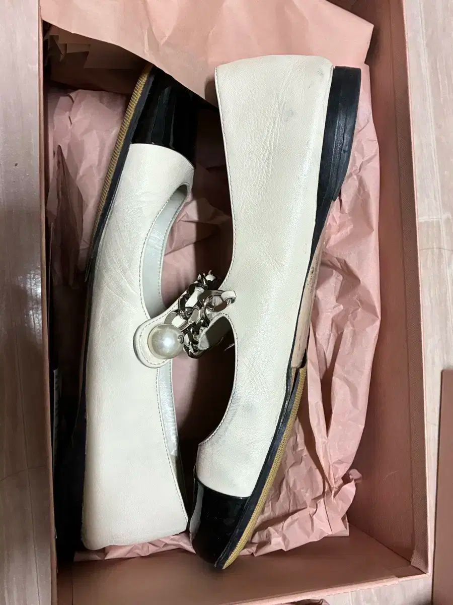 美品 ミュウミュウ ビジューヒール メリージェーン パンプス レディース SIZE 34 (XS以下) MiuMiu 美品✨ミュウミュウ ビジューヒール メリージェーンパンプス パール