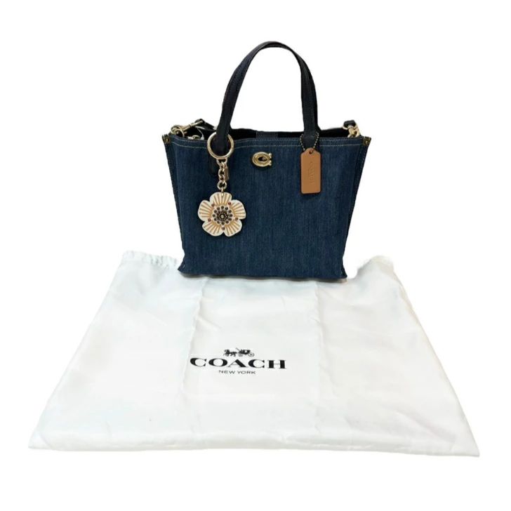 中古美品】 COACH WILLOW コーチ ウィロートート フラワーチャーム付き 
