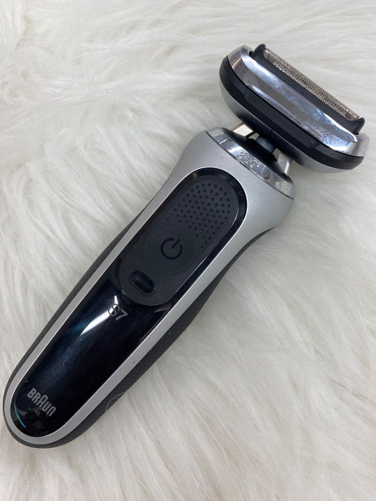 新品未開封 ミニスタイリングシェーバー　NT9145/11 GoStyler ミニスタイリングシェーバー NT9145/11 | Philips