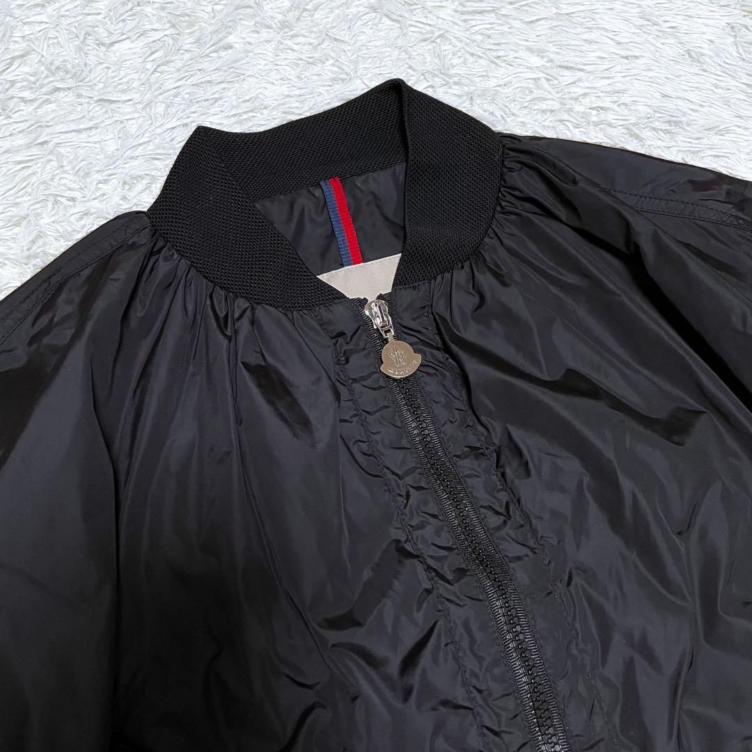 極美品✨希少モデル✨モンクレール MA-1 ショート丈ナイロンジャケット 黒 極美品希少モデルモンクレール MA-1 ショート丈ナイロン